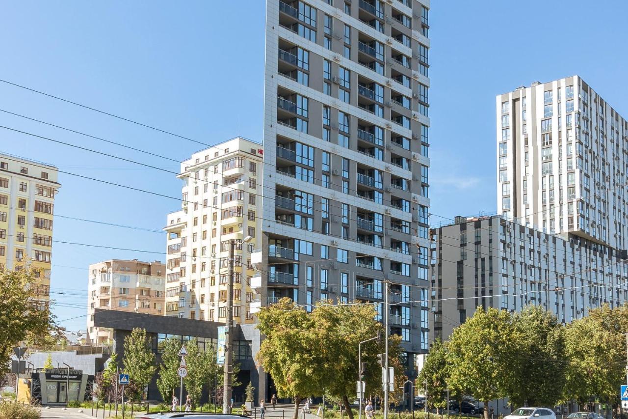 77 Views Apartments By Inshi Lviv Luaran gambar
