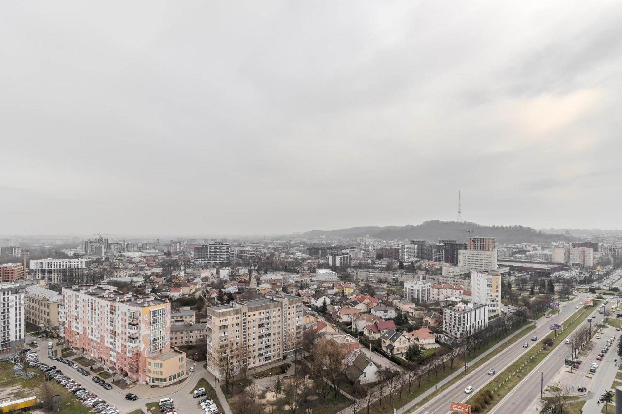 77 Views Apartments By Inshi Lviv Luaran gambar