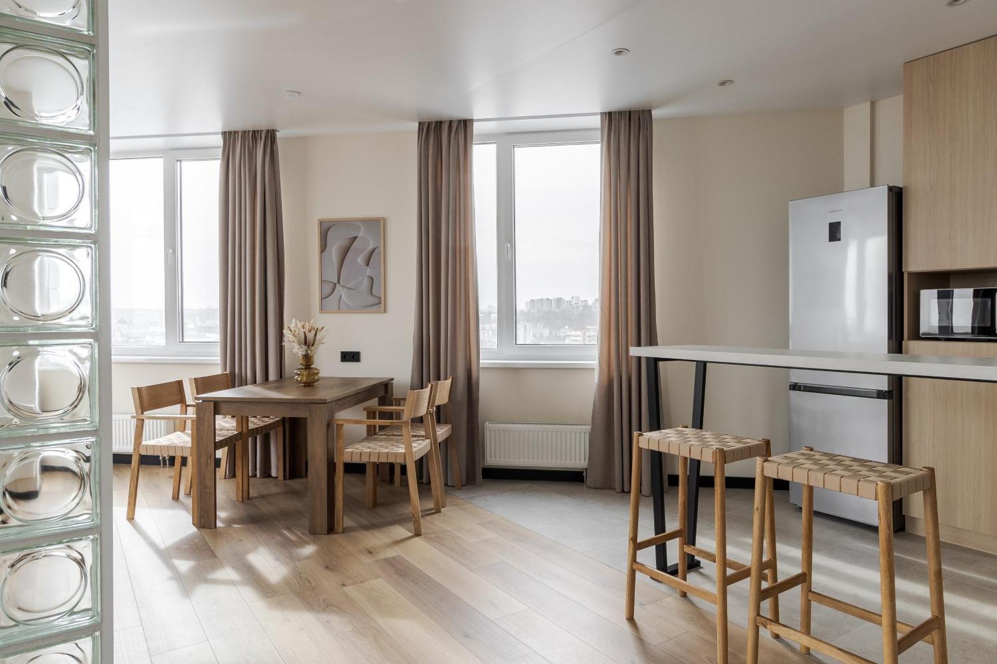 77 Views Apartments By Inshi Lviv Luaran gambar