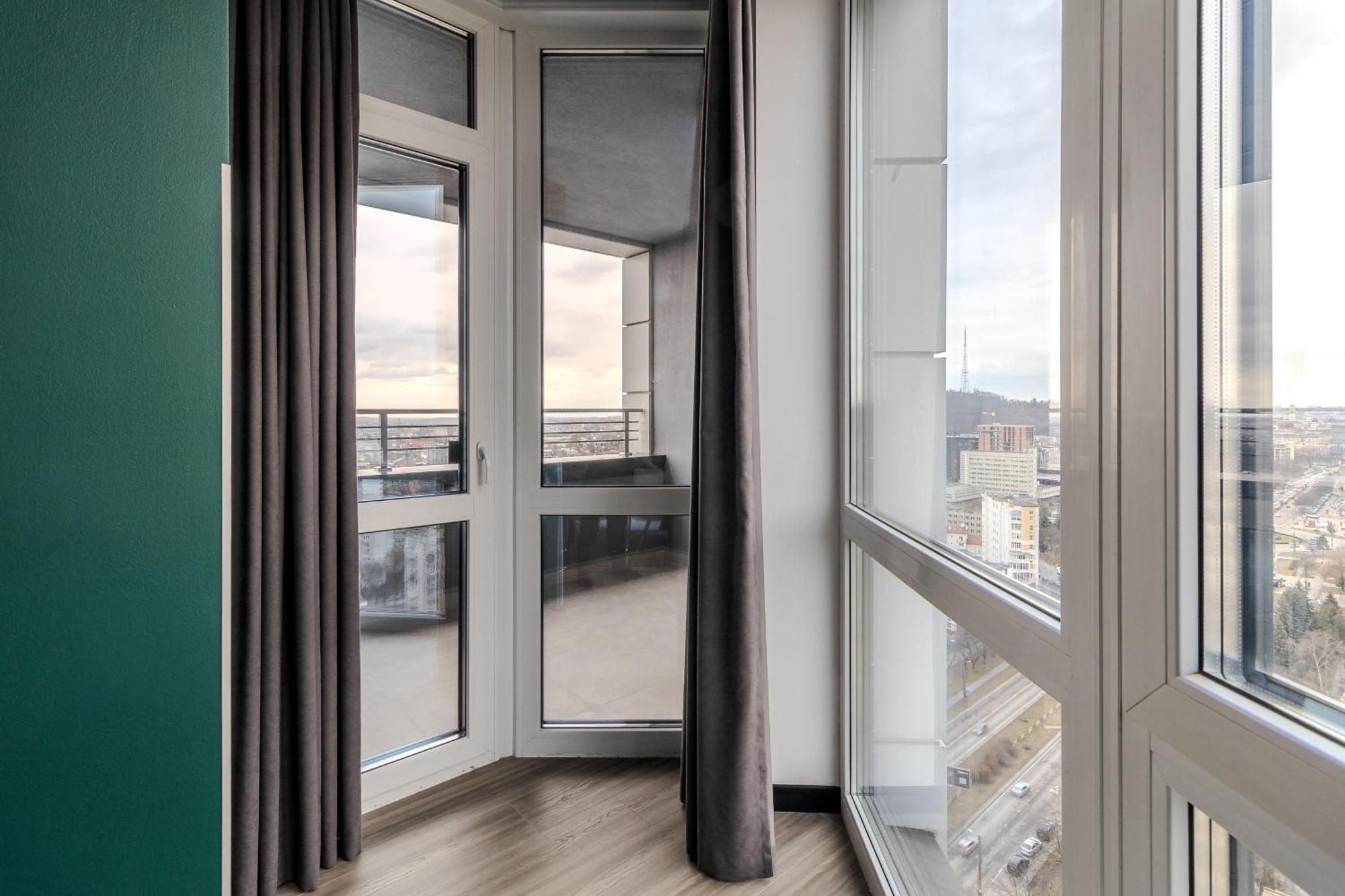 77 Views Apartments By Inshi Lviv Luaran gambar