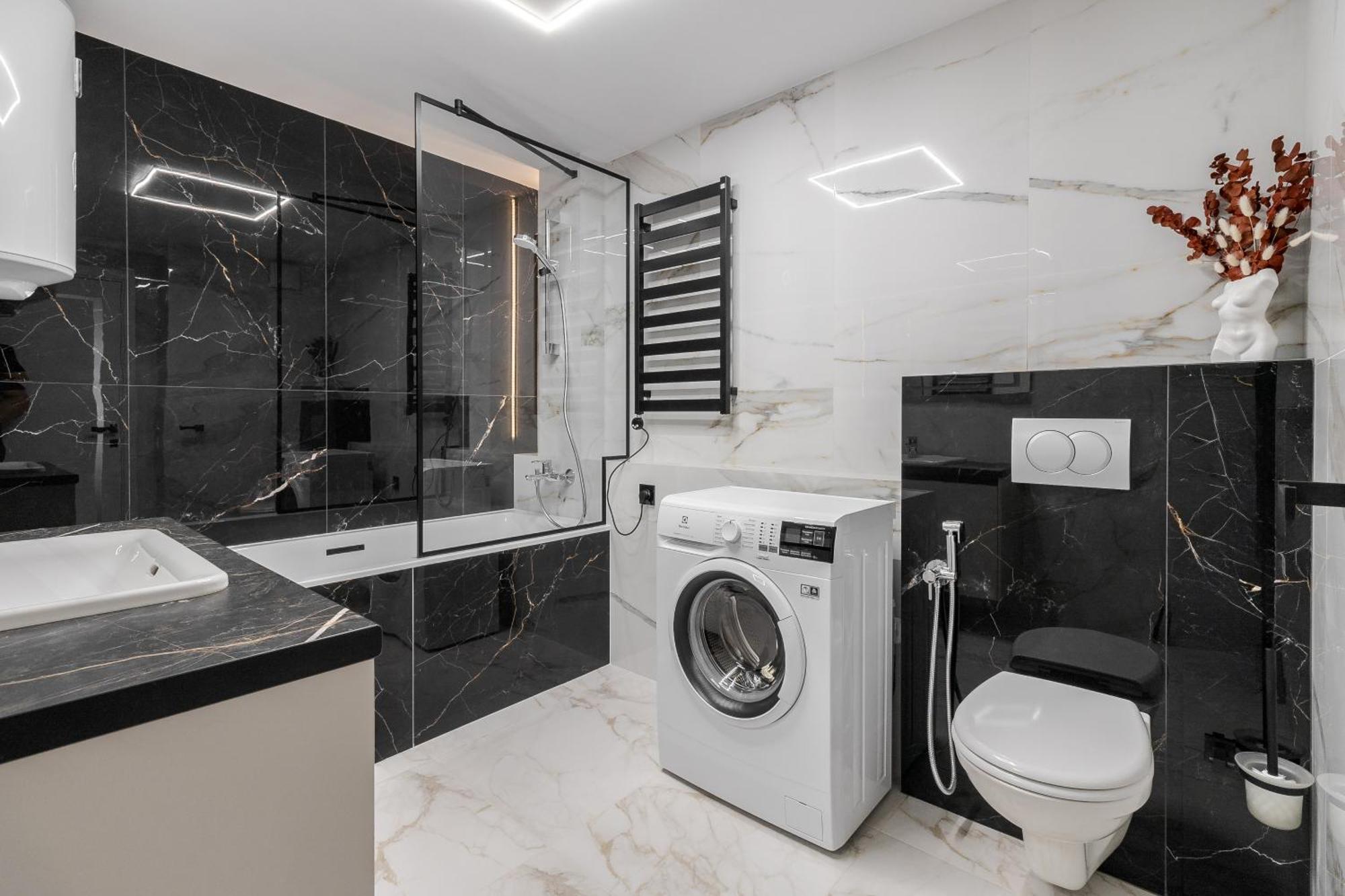 77 Views Apartments By Inshi Lviv Luaran gambar