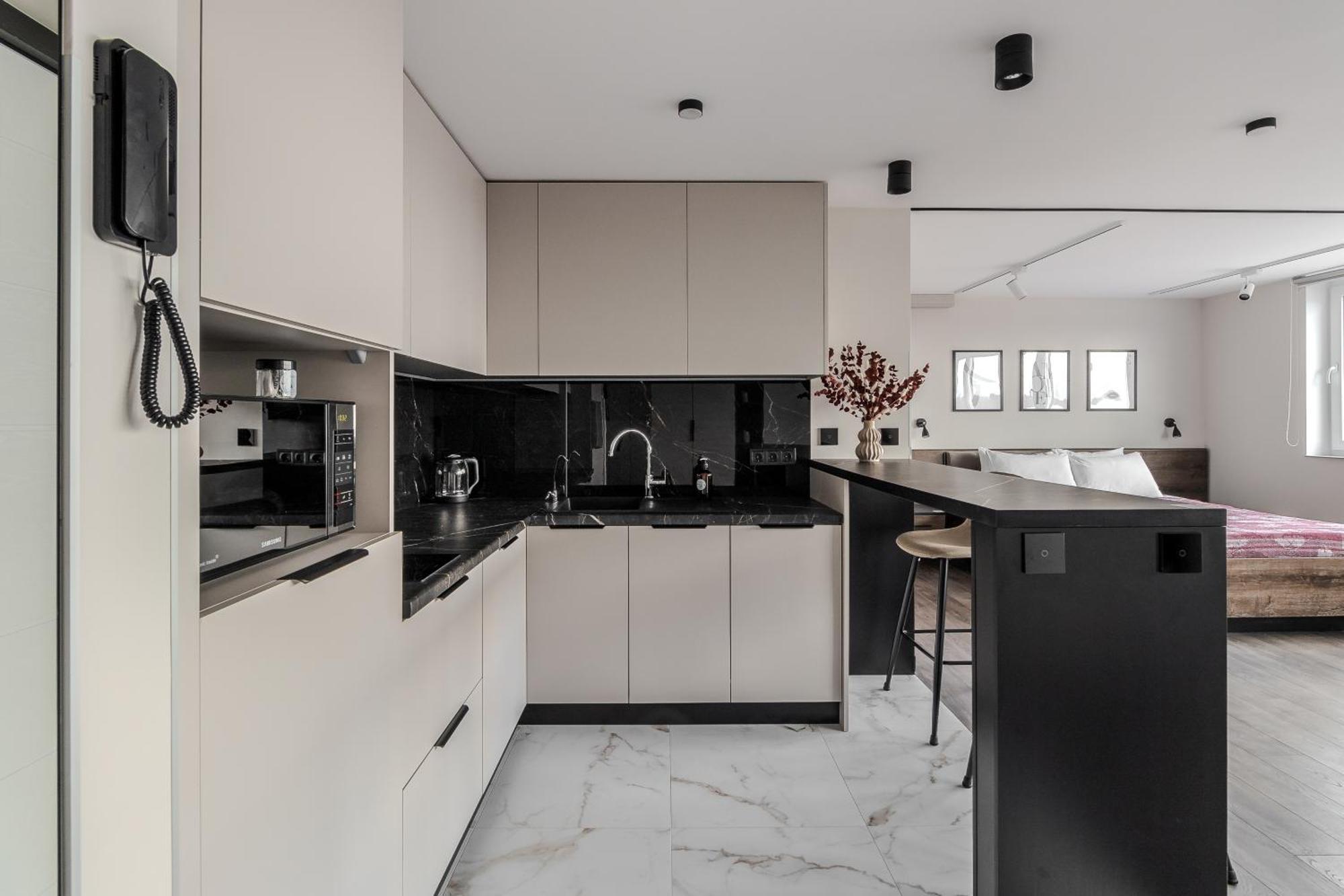 77 Views Apartments By Inshi Lviv Luaran gambar