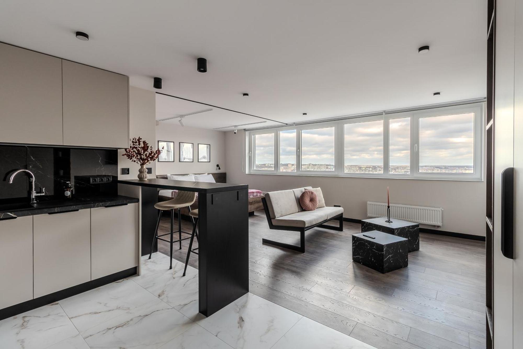77 Views Apartments By Inshi Lviv Luaran gambar