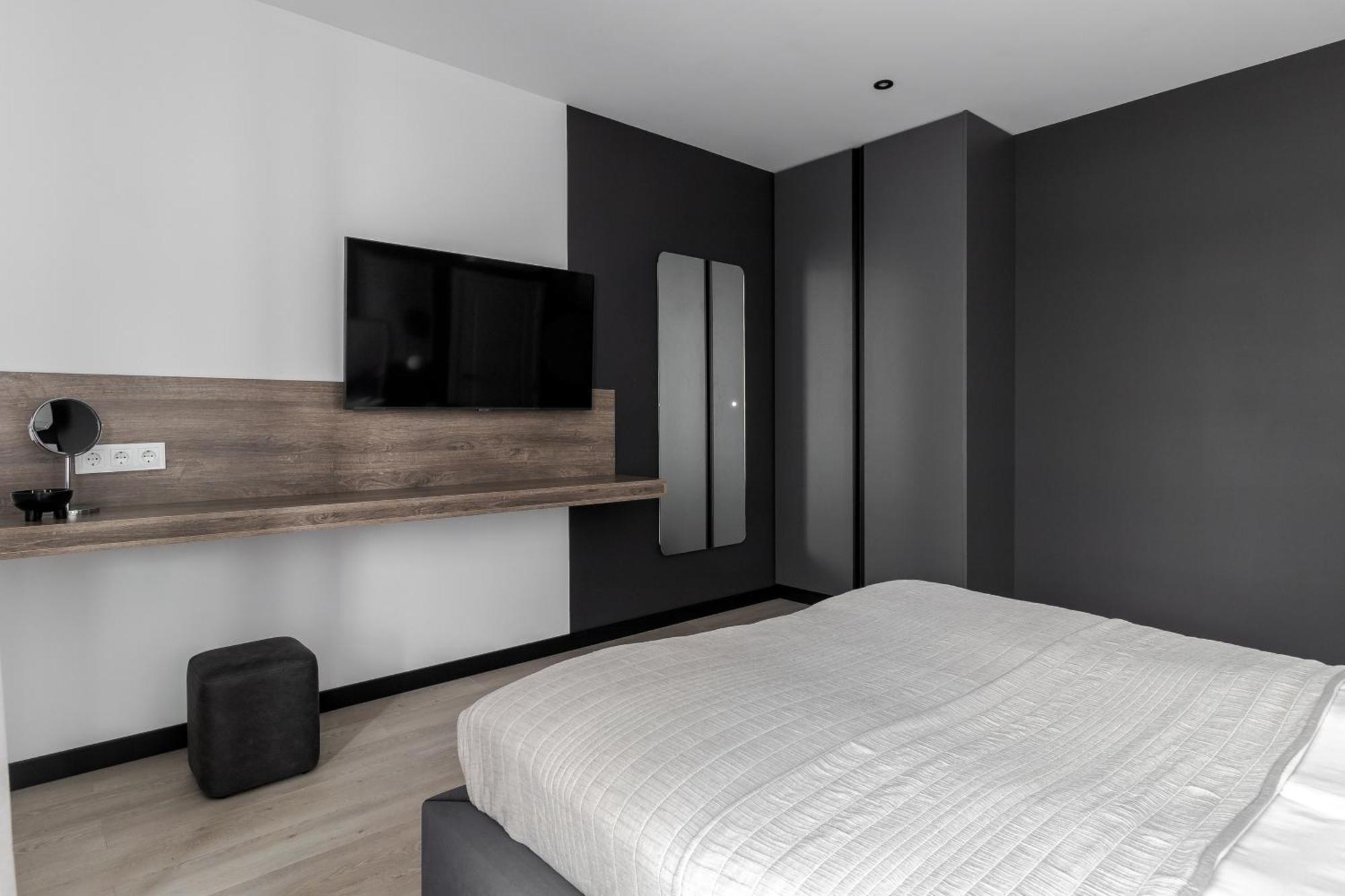 77 Views Apartments By Inshi Lviv Luaran gambar