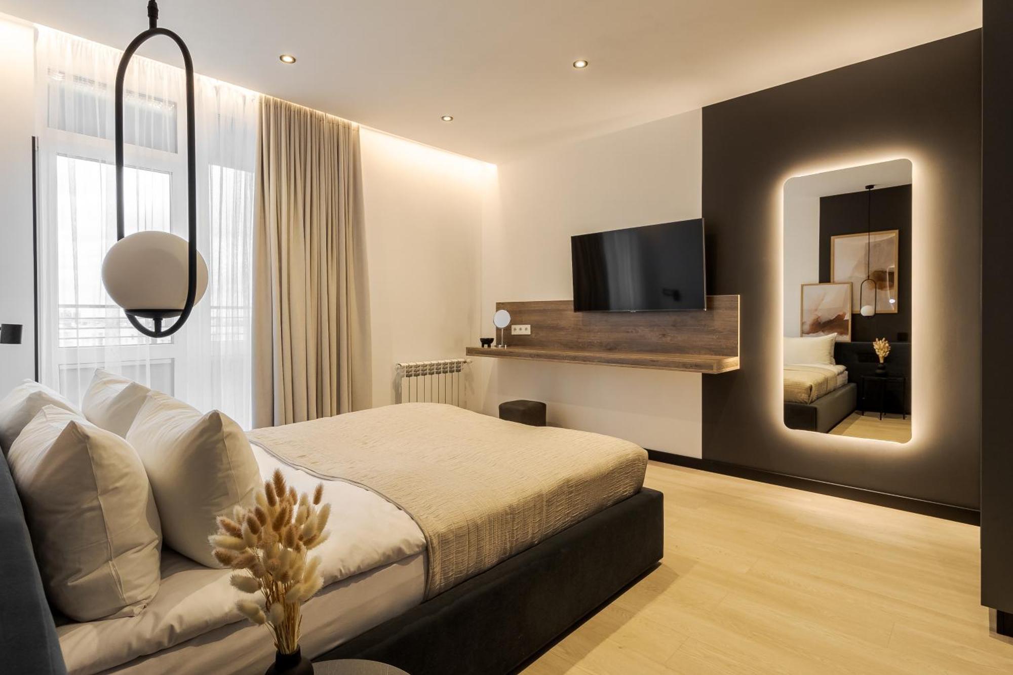 77 Views Apartments By Inshi Lviv Luaran gambar
